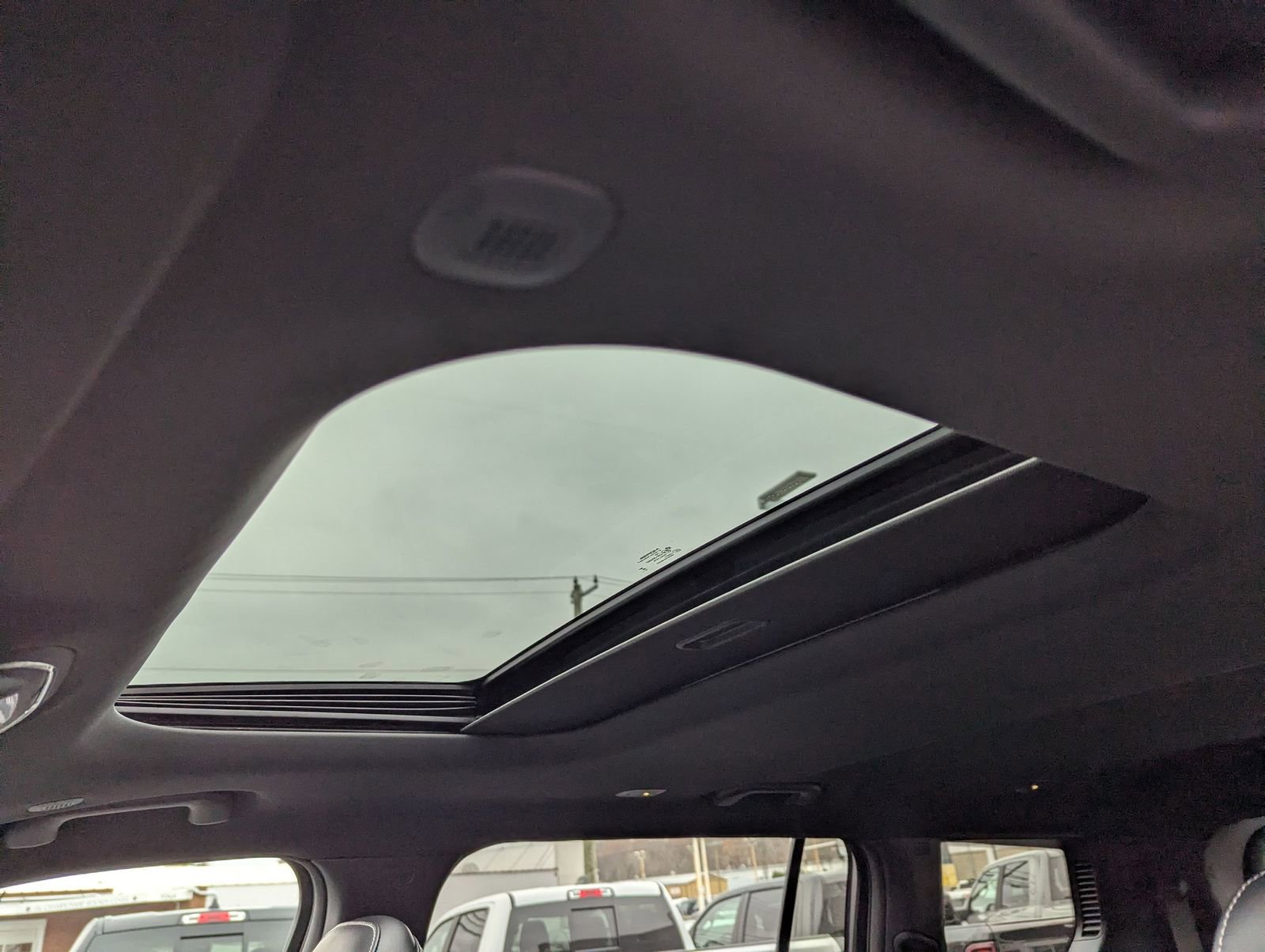 New 2025 Jeep Grand Cherokee L Altitude image 17