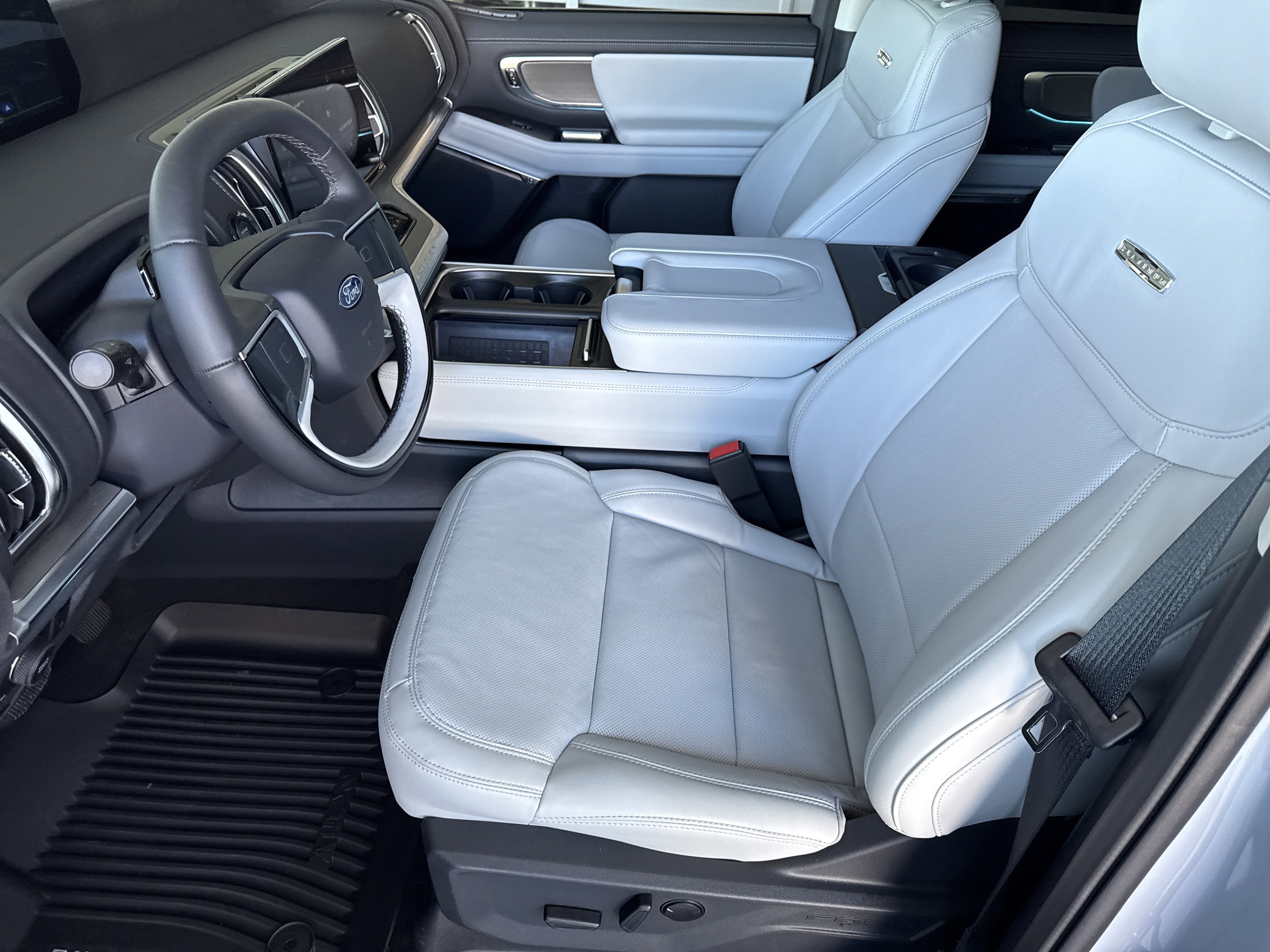 Certified 2025 Ford Expedition Max Platinum image 24