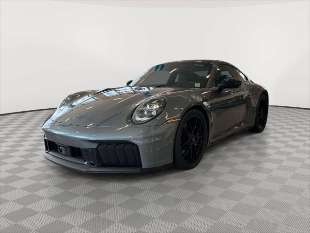 Used 2025 Porsche 911 Carrera GTS RWD image 3