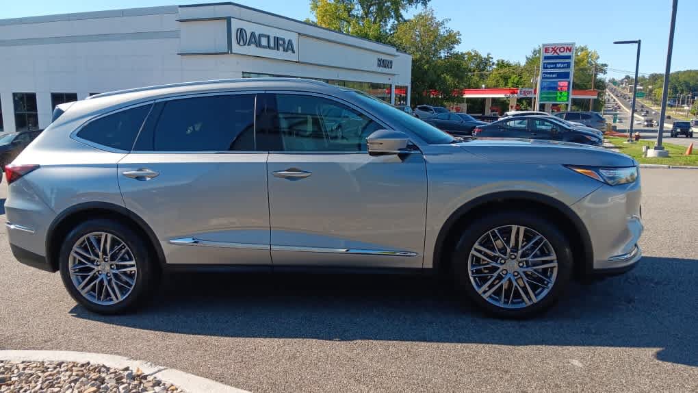Used 2024 Acura MDX w/ Advance Package AWD/4WD image 6