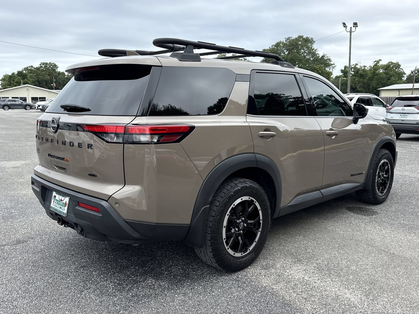 Used 2023 Nissan Pathfinder Rock Creek AWD/4WD image 5