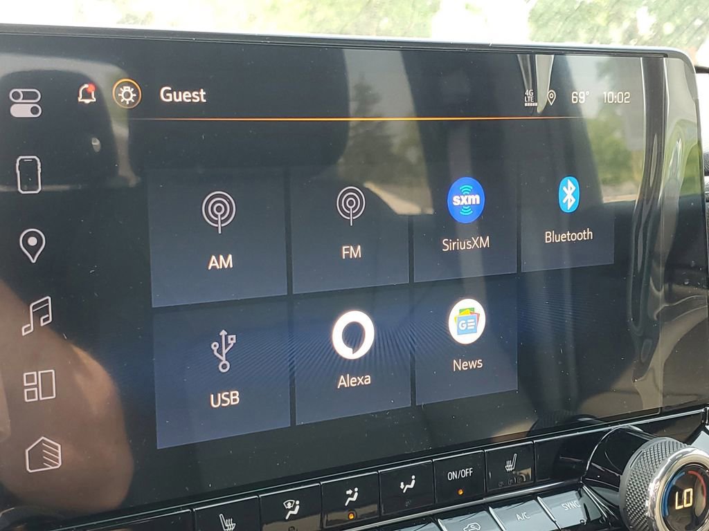 New 2025 Chevrolet Colorado LT w/ LT Convenience Package image 15