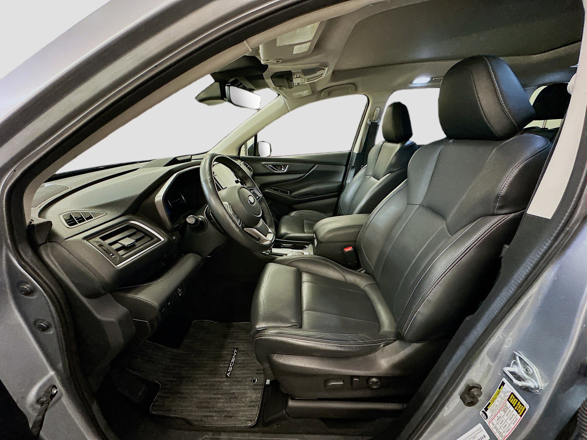 Used 2023 Subaru Ascent Limited w/ Technology Package image 13