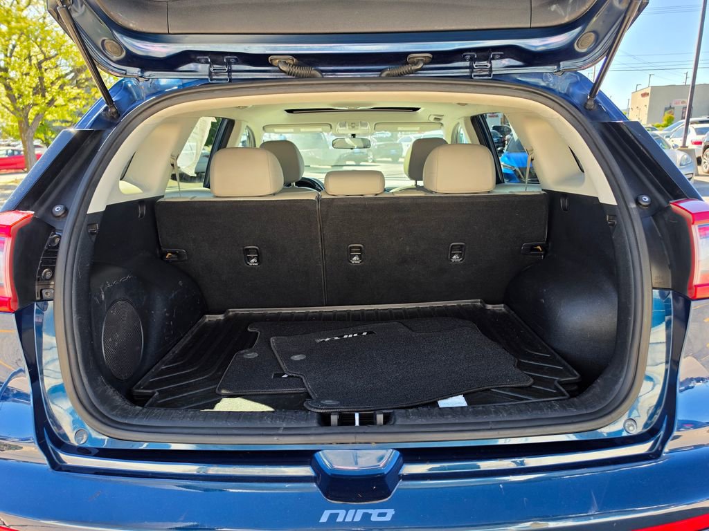 Used 2017 Kia Niro Touring FWD image 15