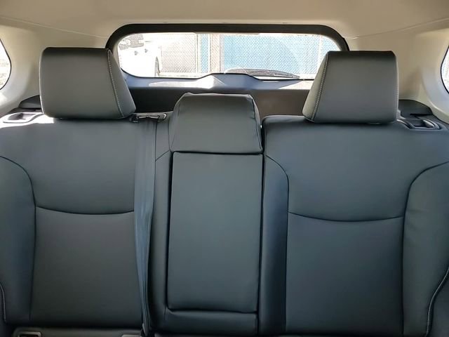 Used 2026 Toyota Corolla Cross XLE w/ Convenience Package image 21