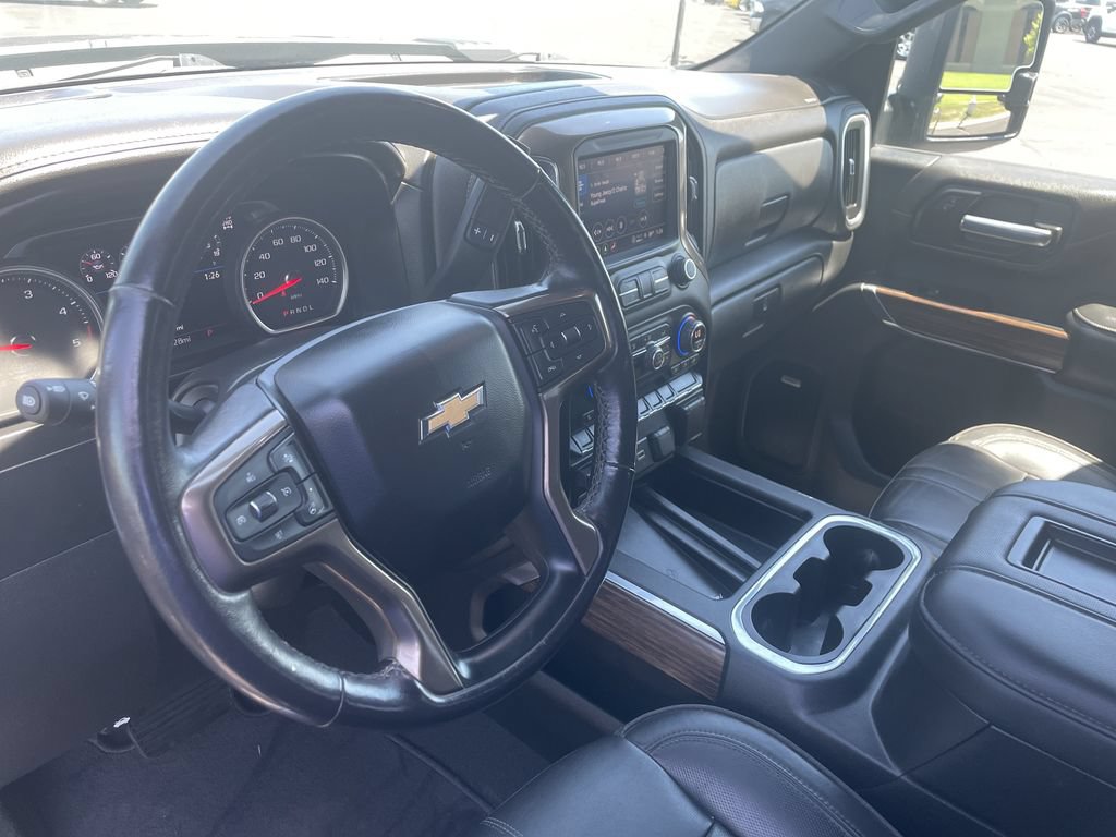 Used 2022 Chevrolet Silverado 3500 High Country w/ Safety Package II AWD/4WD image 9