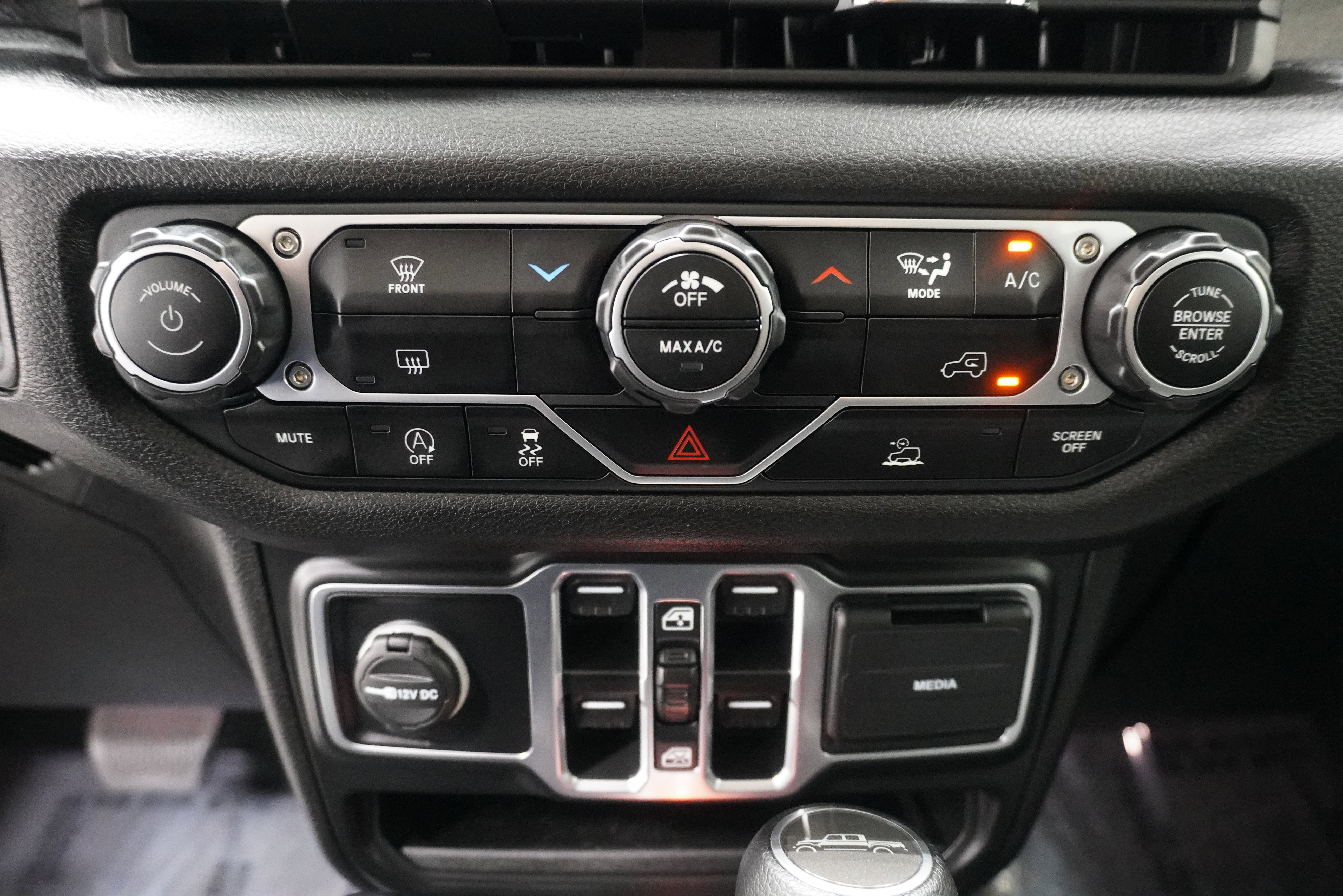 Used 2025 Jeep Gladiator Sport AWD/4WD image 22