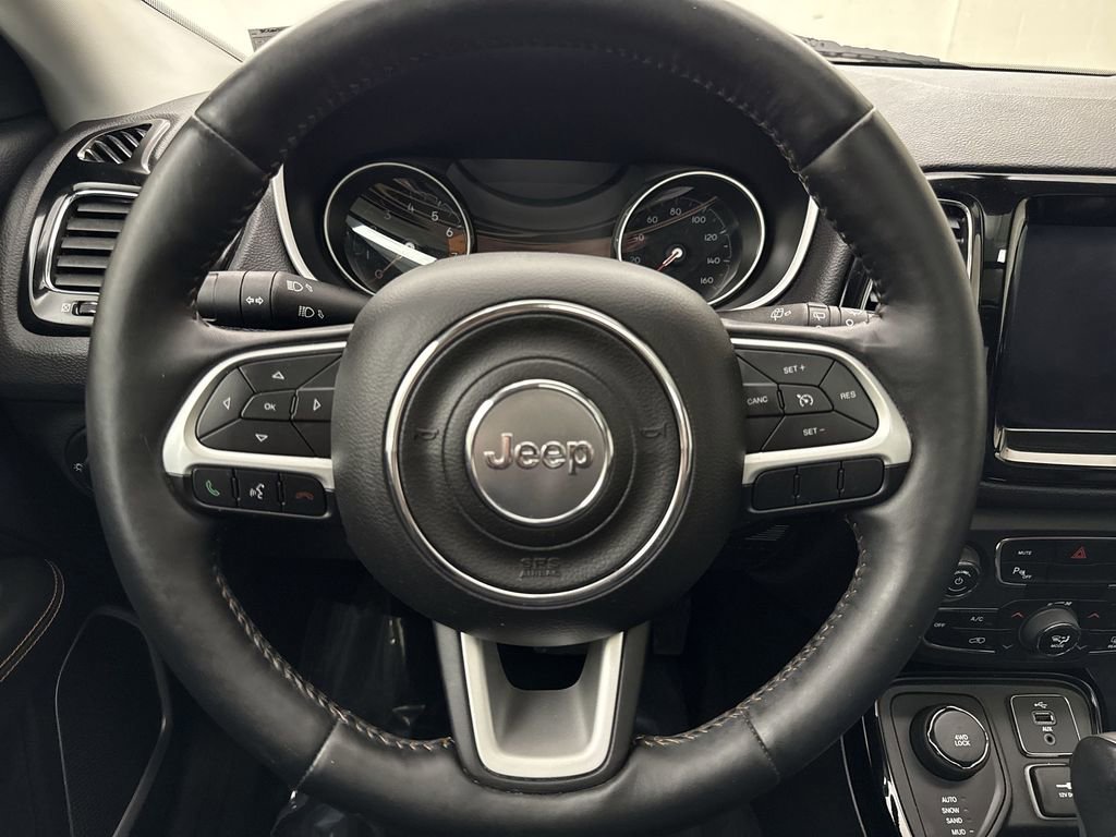 Used 2017 Jeep Compass Limited w/ Navigation Group AWD/4WD image 15