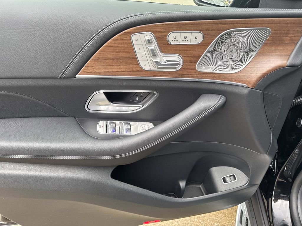 New 2026 Mercedes-Benz GLE 580 4MATIC image 17