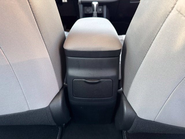 Used 2017 Toyota Corolla LE w/ Carpet Mat Package (TMS) FWD image 24