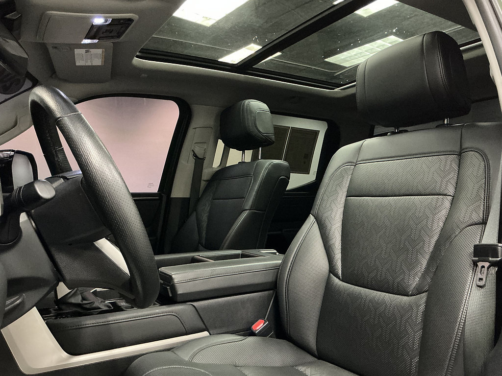 Used 2023 Toyota Tundra Limited w/ Power Package AWD/4WD image 9