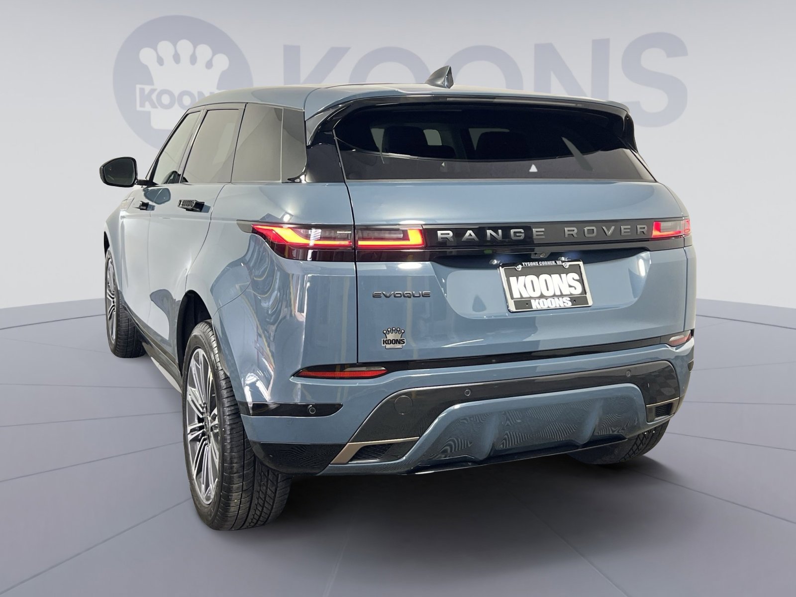 Used 2024 Land Rover Range Rover Evoque Dynamic SE image 4