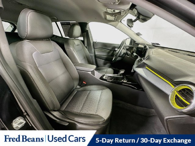 Used 2025 Chevrolet Trax LT w/ Driver Confidence Package FWD image 31