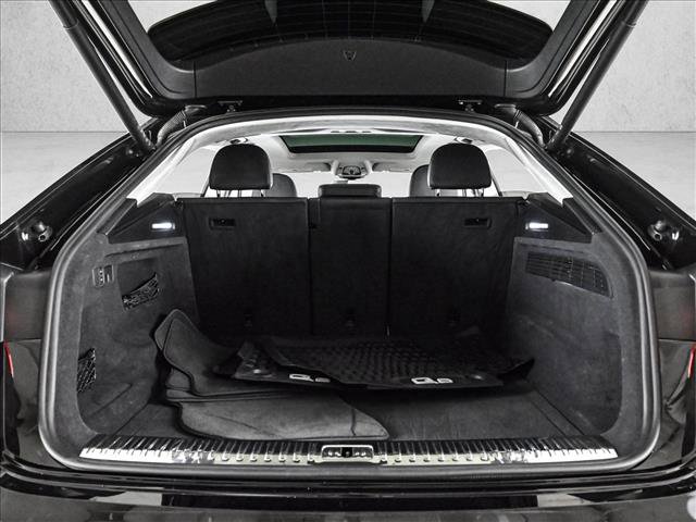 Certified 2023 Audi Q8 Prestige w/ Prestige Package image 6