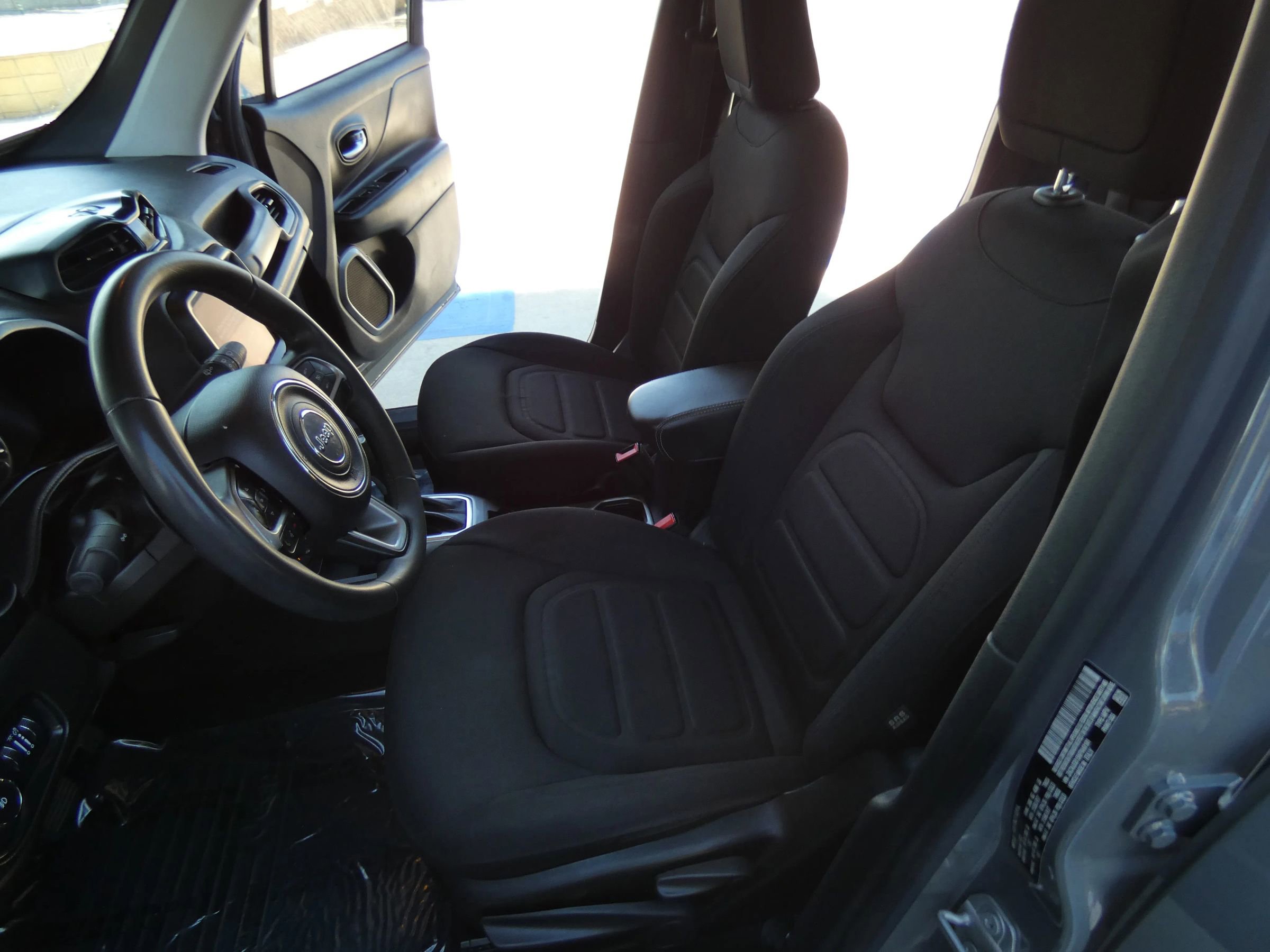 Used 2022 Jeep Renegade Latitude image 54