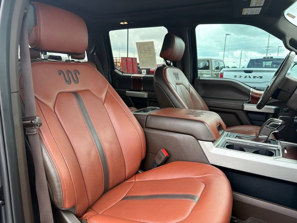 Used 2019 Ford F150 King Ranch w/ Equipment Group 601A Luxury AWD/4WD image 23