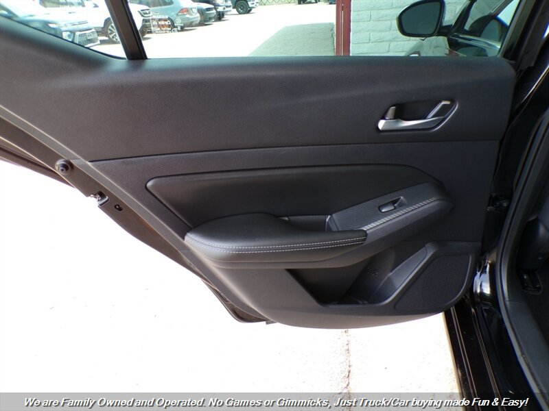 Used 2020 Nissan Altima 2.5 S FWD image 17