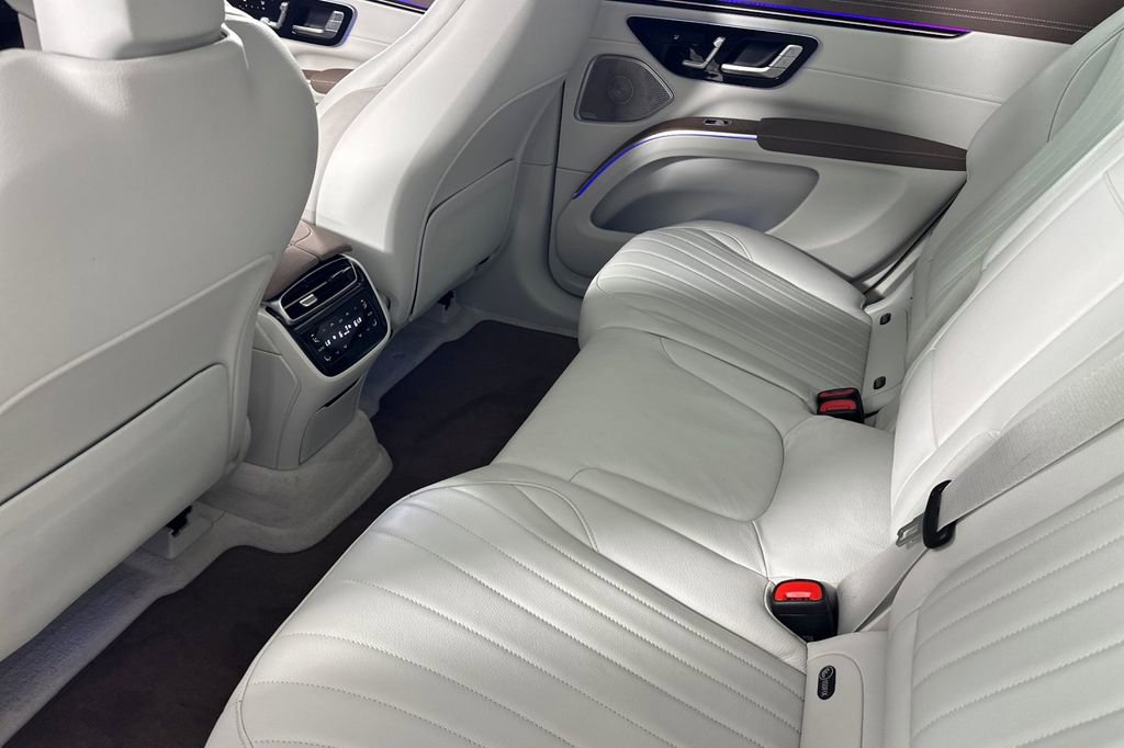 Certified 2023 Mercedes-Benz EQS 580 4MATIC SUV image 13