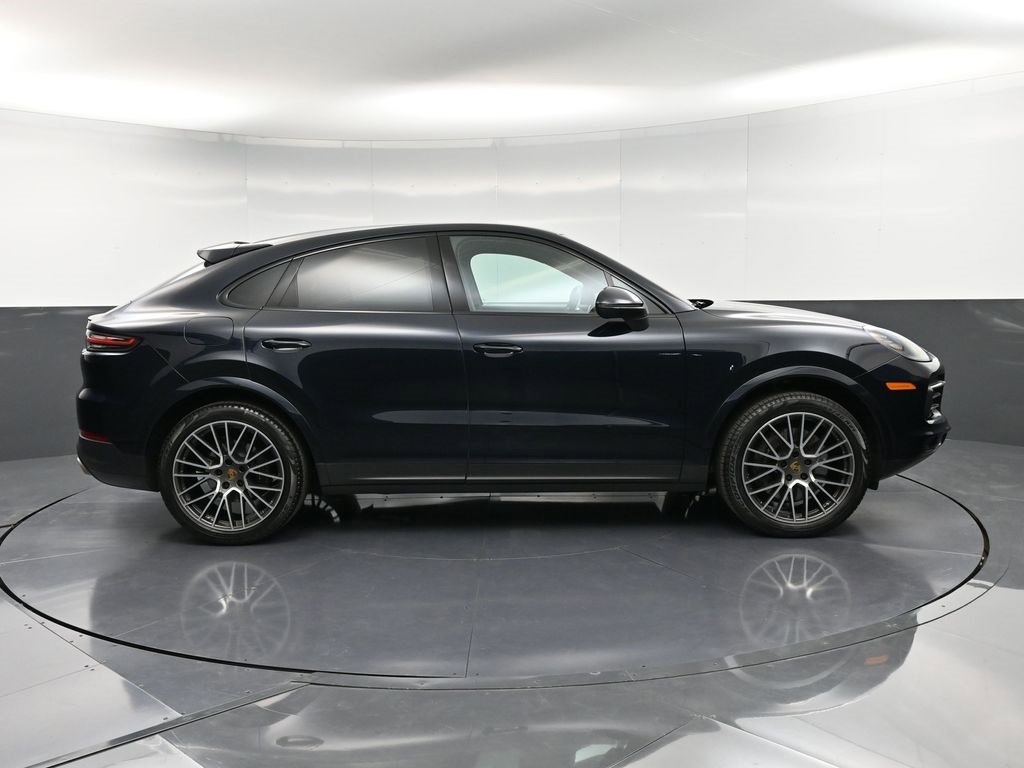 Certified 2021 Porsche Cayenne Coupe image 9
