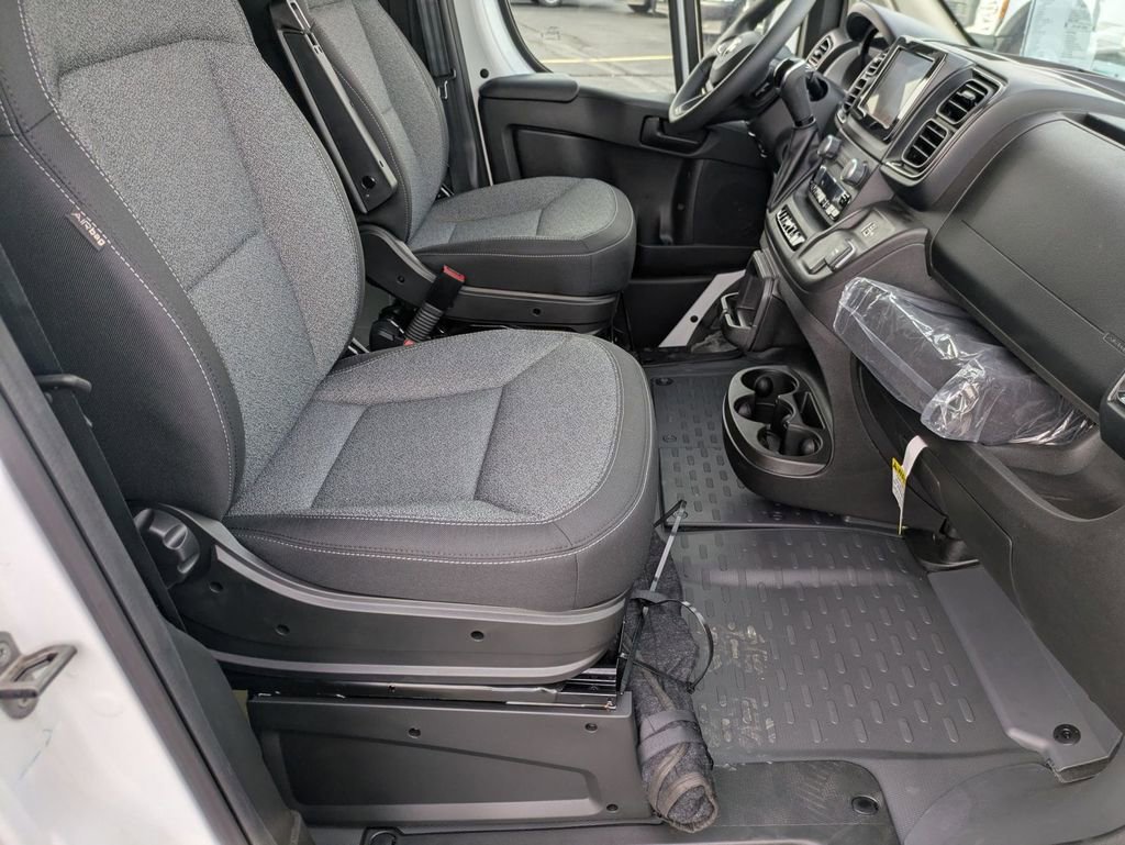 Used 2024 RAM ProMaster 2500 FWD image 33