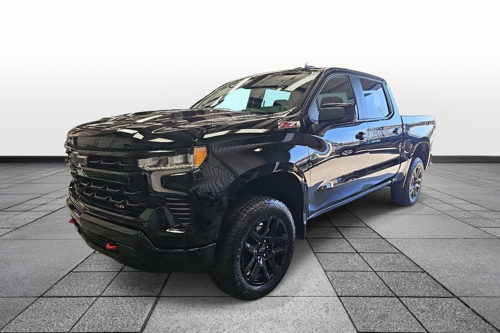 Used 2025 Chevrolet Silverado 1500 LT Trail Boss w/ Protection Package image 1