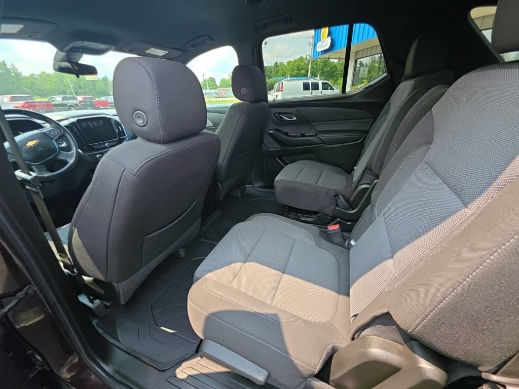 Used 2023 Chevrolet Traverse LT w/ LPO, Floor Liner Package AWD/4WD image 17