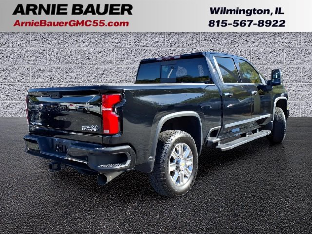 Used 2026 Chevrolet Silverado 2500 High Country w/ High Country Premium Package AWD/4WD image 6