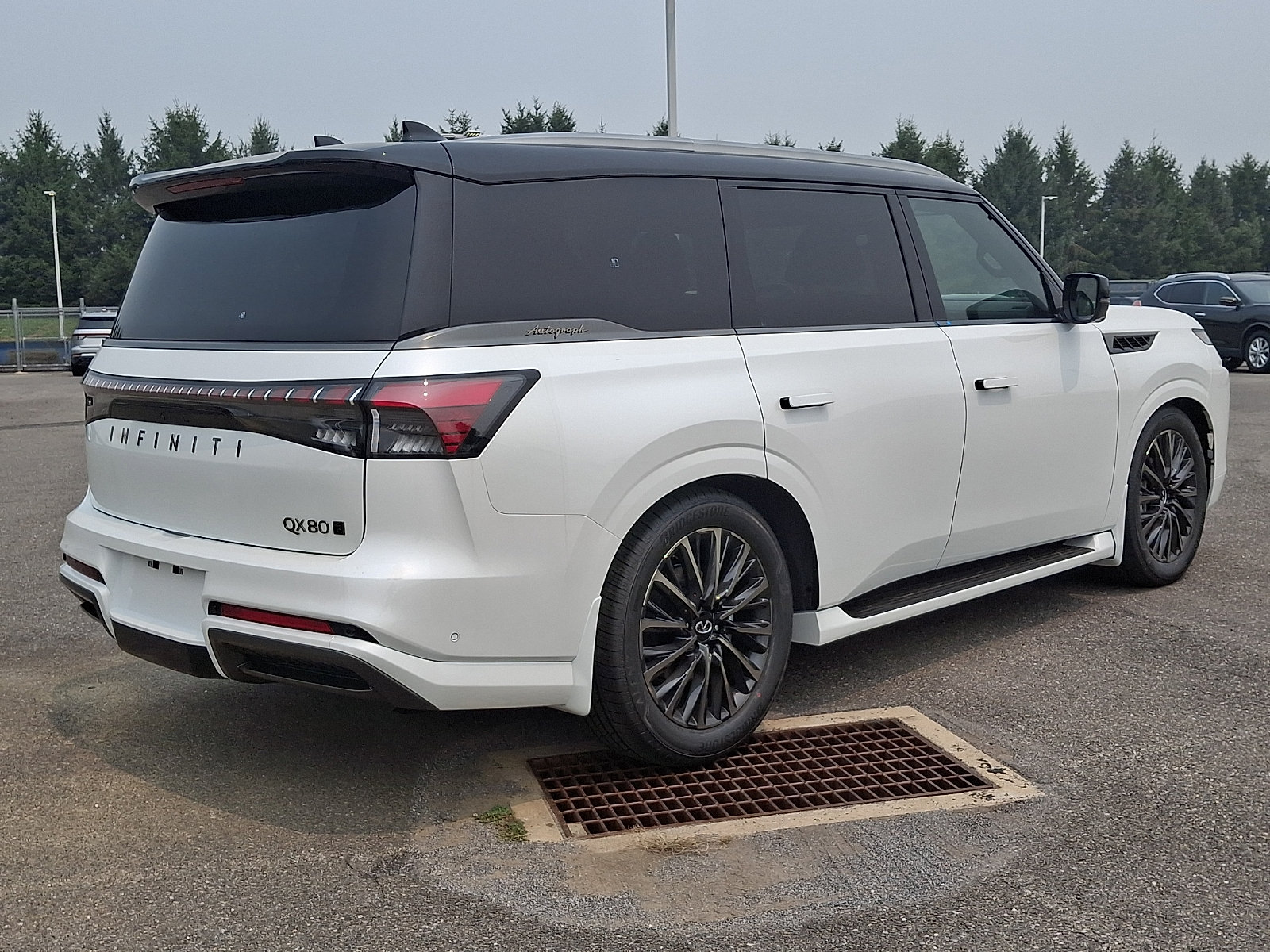 New 2027 INFINITI QX80 Autograph w/ Premium Cargo Package AWD/4WD image 4