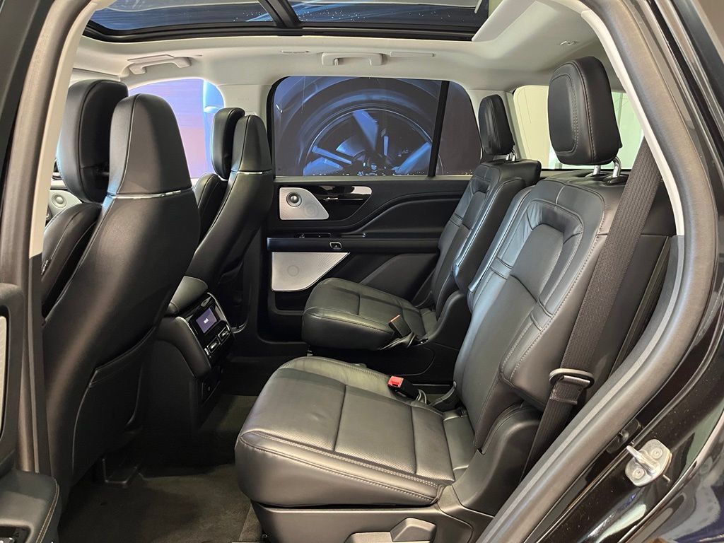 Used 2026 Lincoln Aviator Reserve AWD/4WD image 21