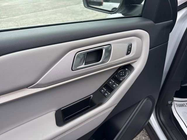 New 2026 Ford Explorer Active w/ Active Comfort Package image 10