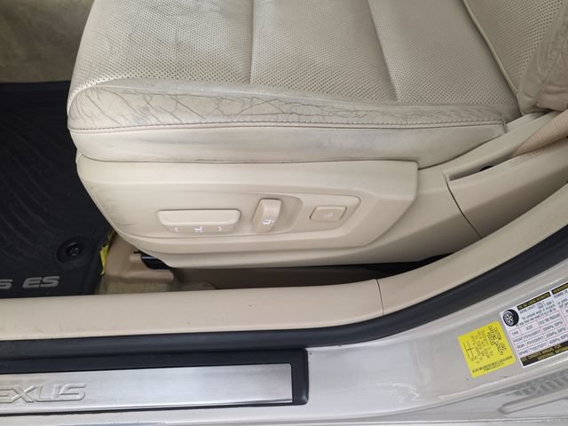 Used 2013 Lexus ES 300h w/ Luxury Pkg FWD image 25