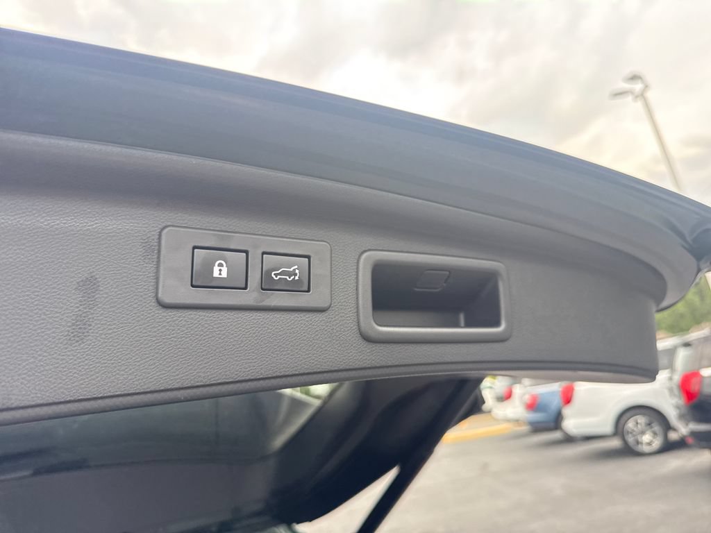 Used 2024 Subaru Forester Limited AWD/4WD image 17