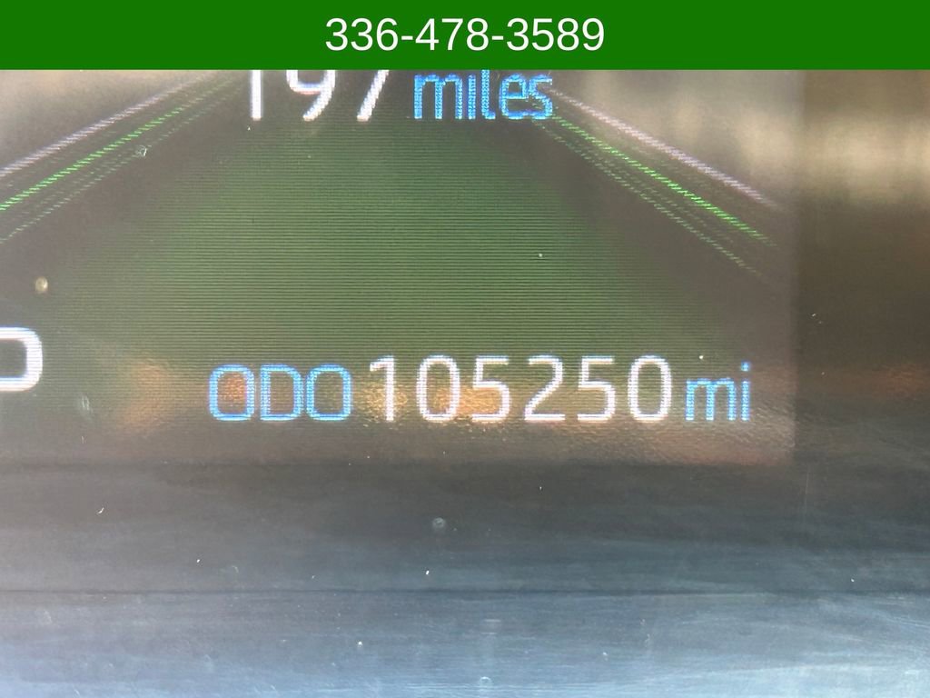 Used 2020 Toyota RAV4 XLE w/ Carpet Mat Package AWD/4WD image 16