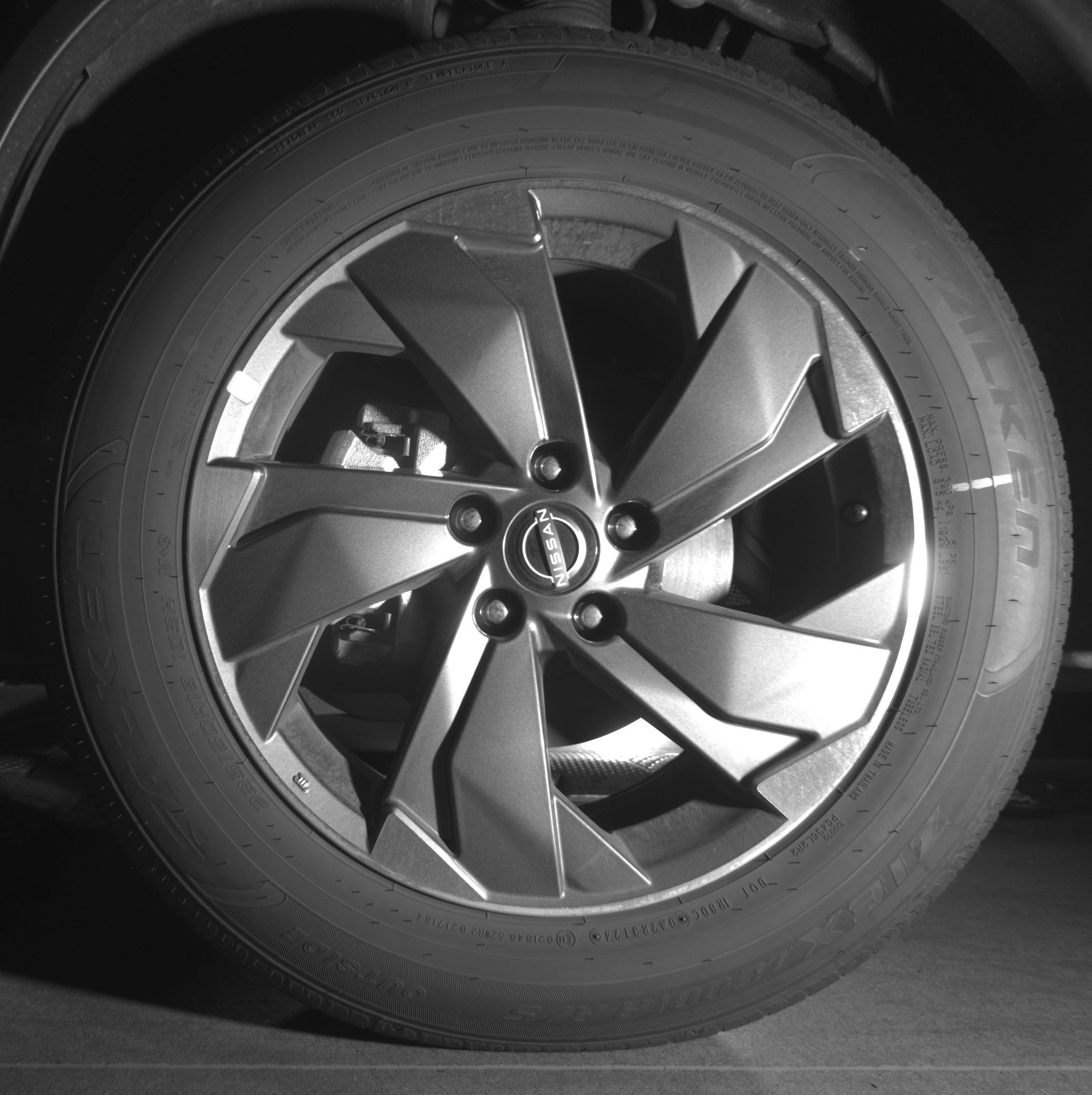 Used 2025 Nissan Rogue SV image 12