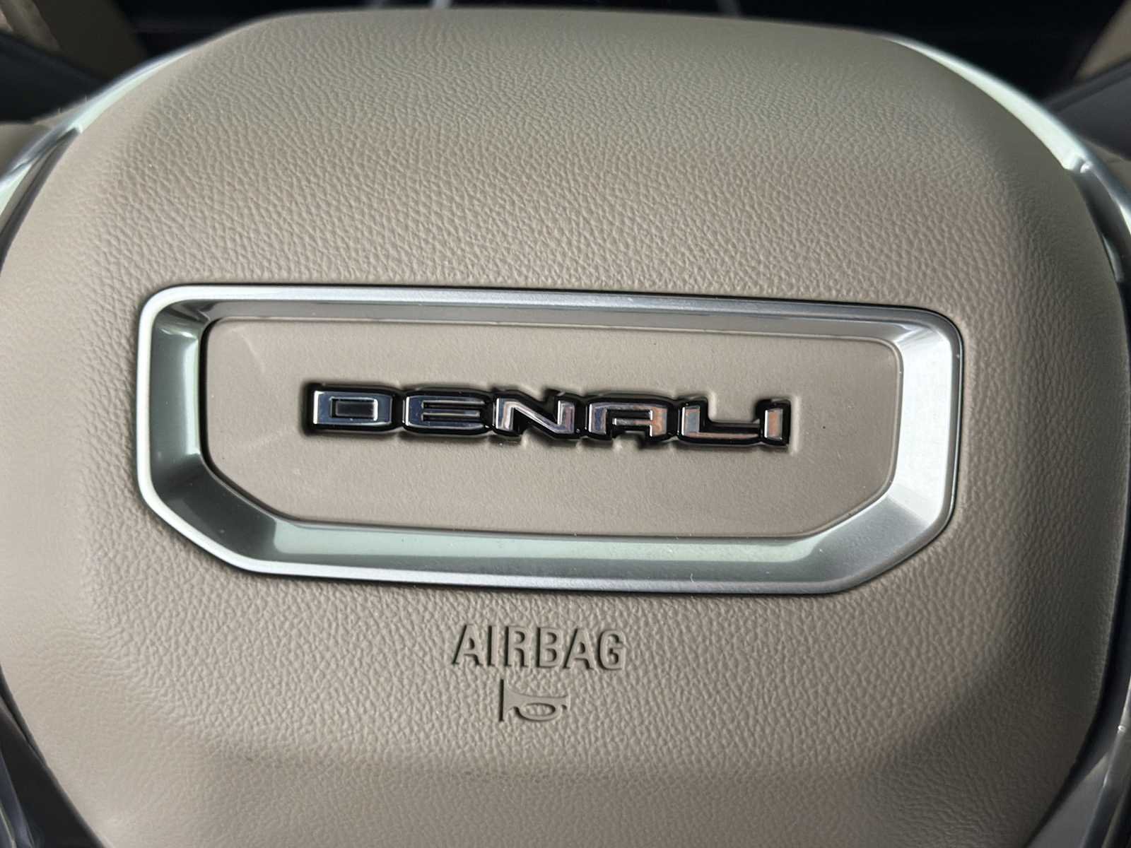 New 2026 GMC Yukon XL Denali w/ Denali Reserve Package AWD/4WD image 27