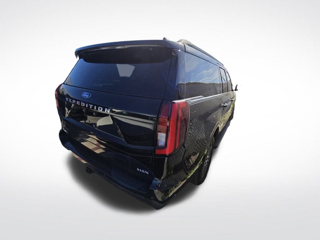 Used 2025 Ford Expedition Max Active image 6