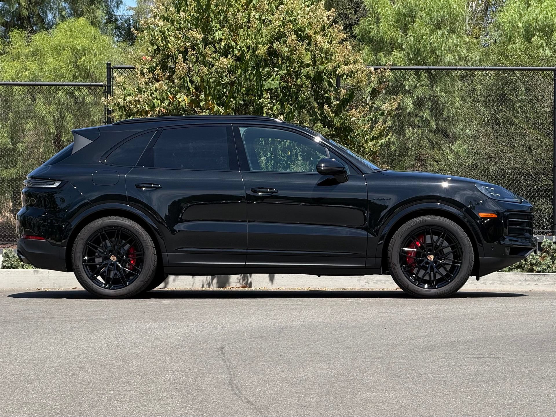 Used 2025 Porsche Cayenne S AWD/4WD image 8