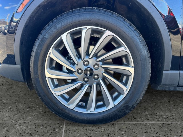 Used 2025 Lincoln Corsair Reserve image 10