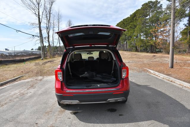 Used 2020 Ford Explorer XLT w/ Equipment Group 202A image 18