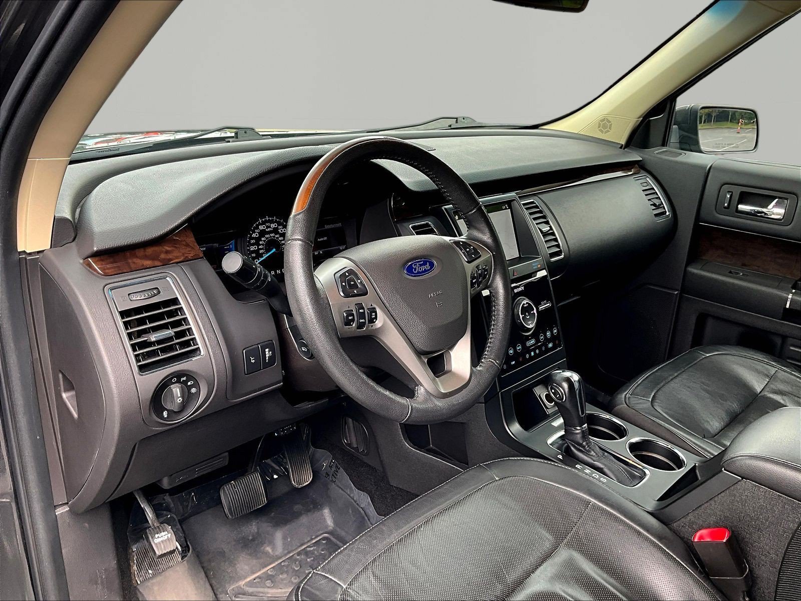 Used 2019 Ford Flex Limited FWD image 16