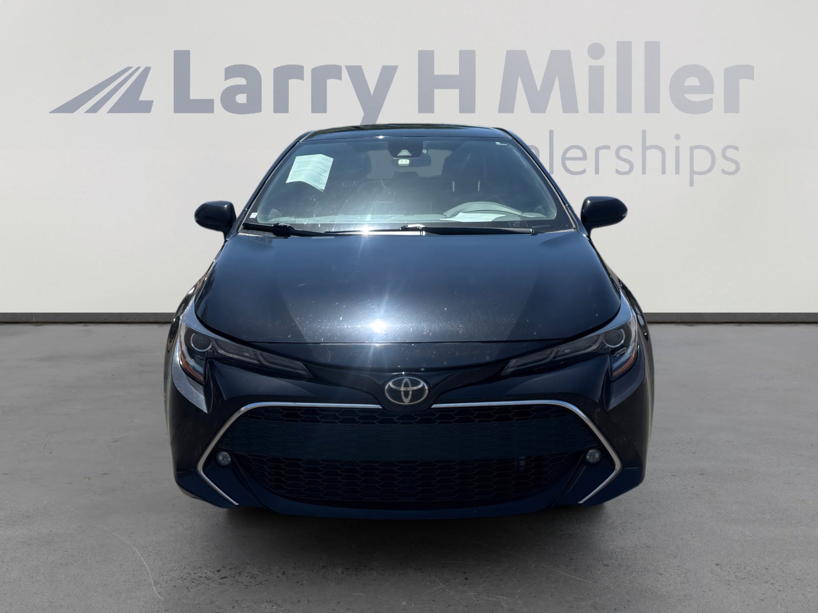 Used 2019 Toyota Corolla XSE FWD image 8
