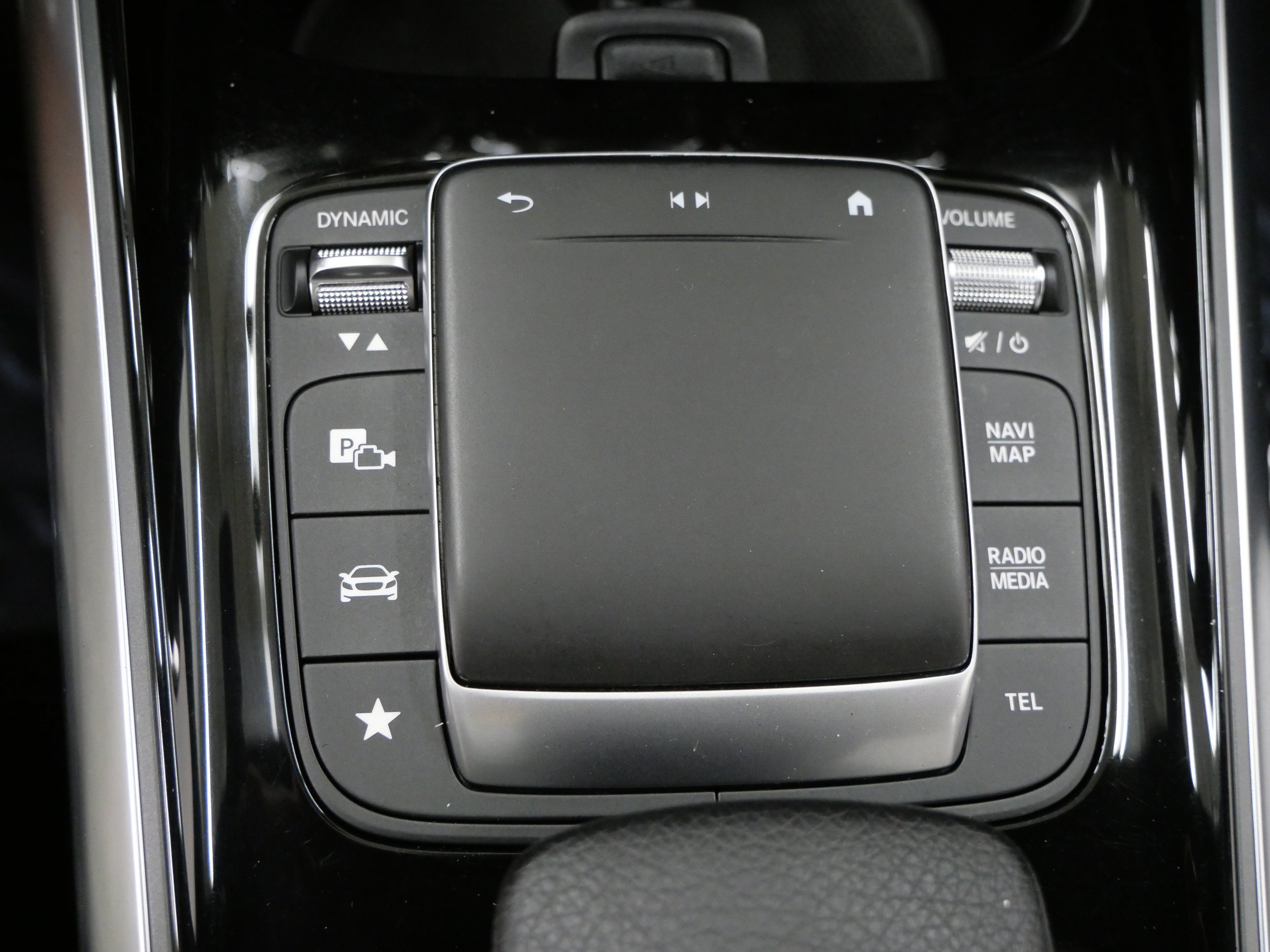 Used 2022 Mercedes-Benz GLA 250 4MATIC image 26