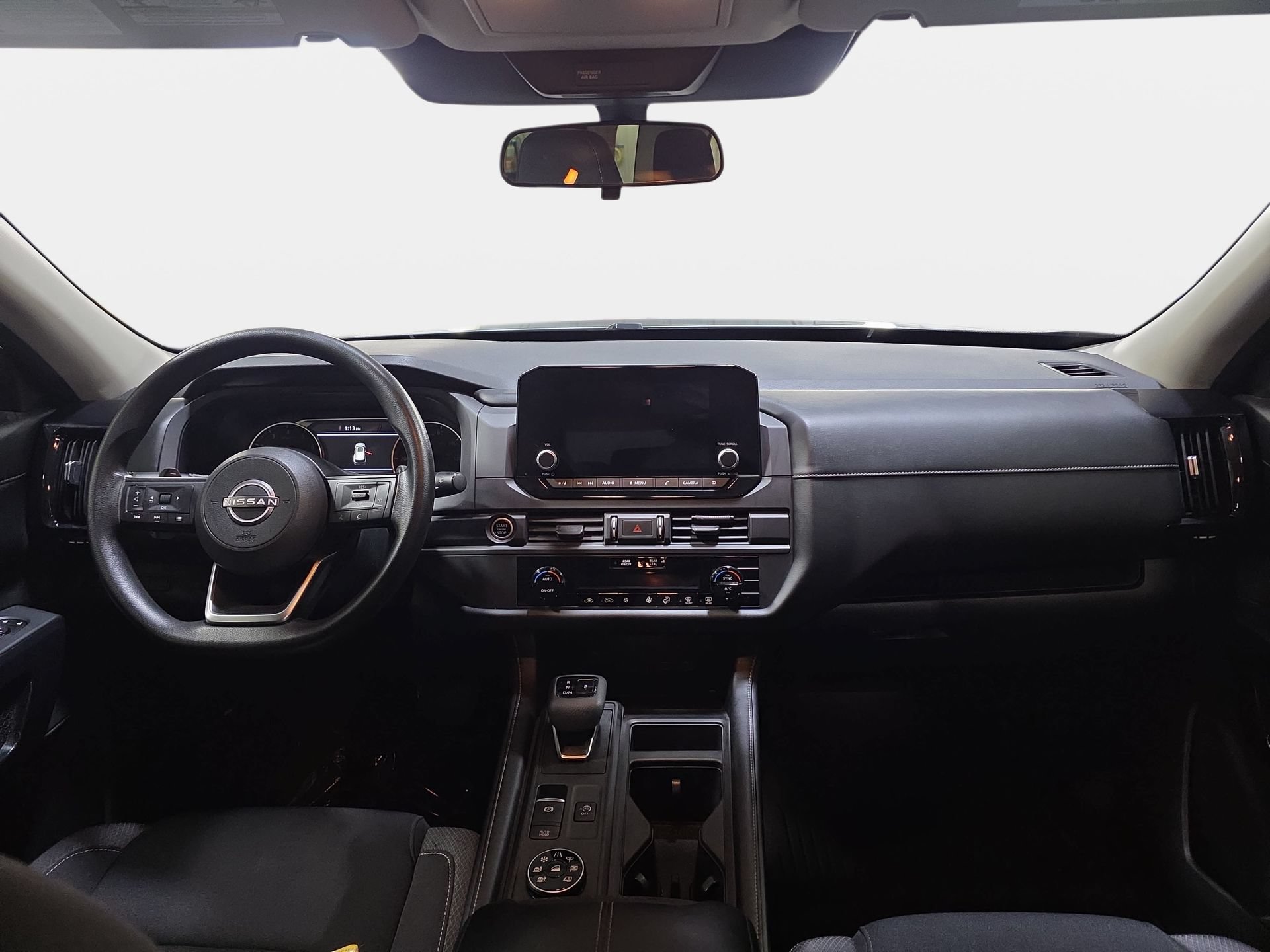 Used 2023 Nissan Pathfinder S AWD/4WD image 9