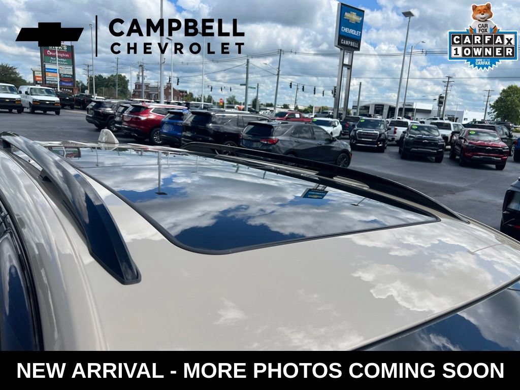 Used 2022 GMC Terrain AT4 w/ Tech Package AWD/4WD image 14