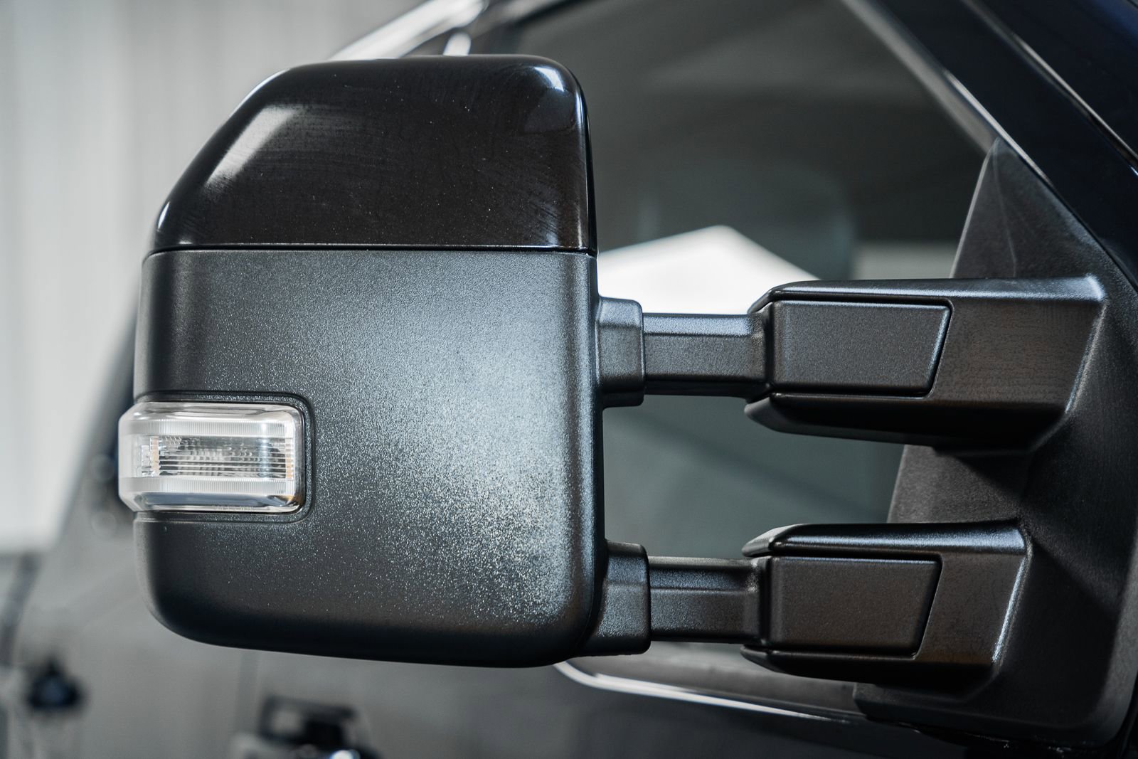 Used 2022 Ford F250 Lariat w/ Black Appearance Pkg image 21