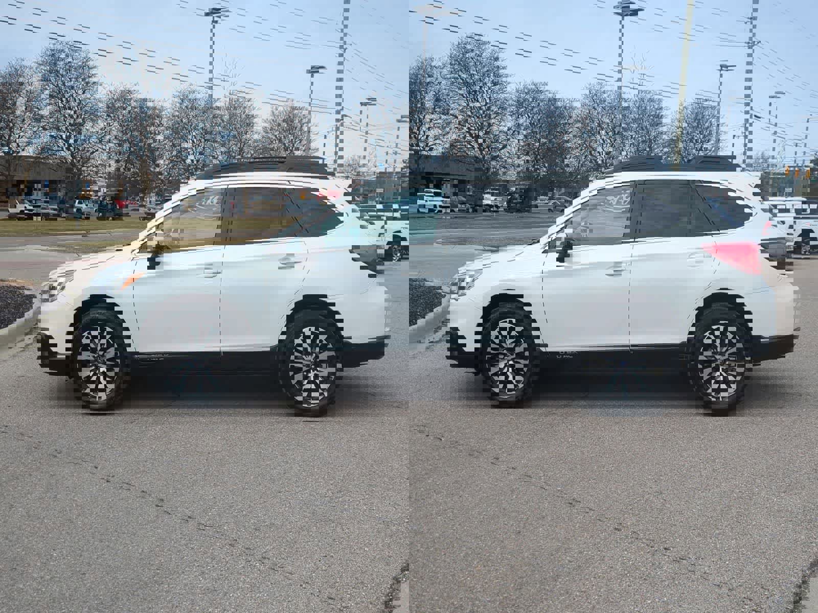 Used 2015 Subaru Outback 3.6R Limited image 5