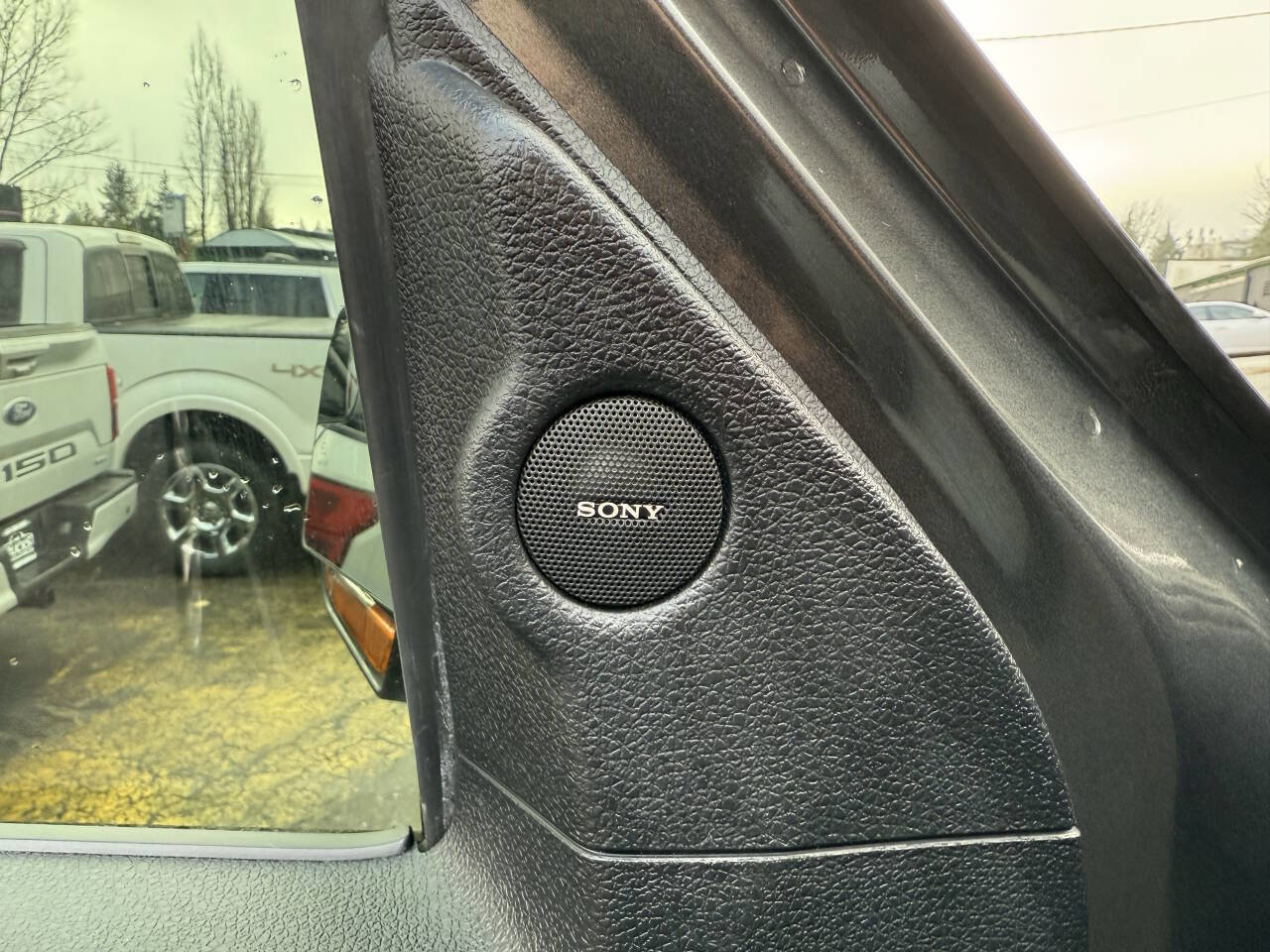 Used 2016 Ford Expedition Limited w/ Equipment Group 301A image 3