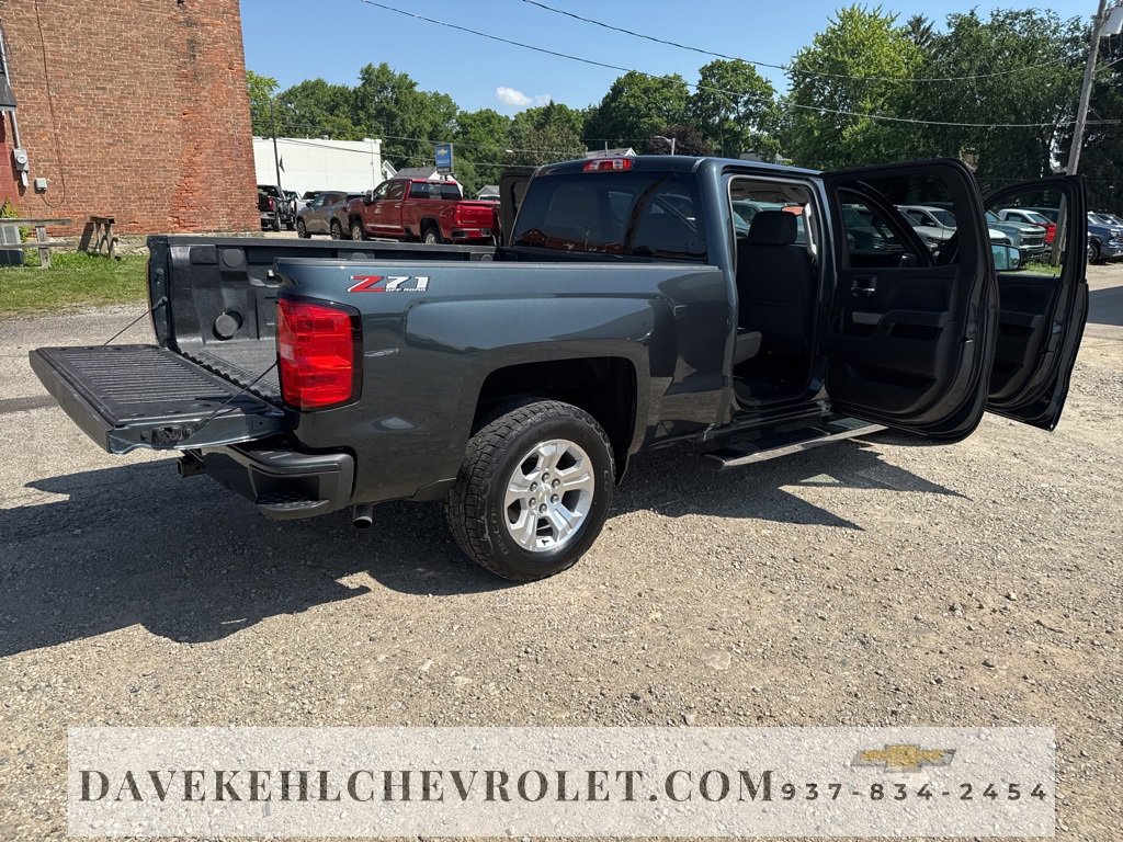 Used 2018 Chevrolet Silverado 1500 LT w/ All Star Edition image 32
