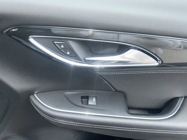 Used 2025 Buick Envision Preferred image 29