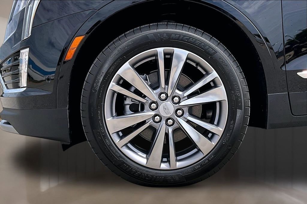 New 2026 Cadillac XT5 Premium Luxury w/ Driver Assist Package FWD image 12